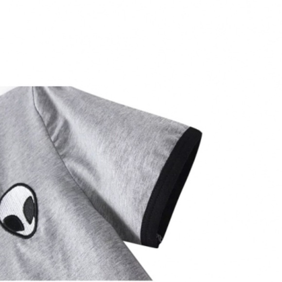 Alien Crop Top - Picture 2 of 3